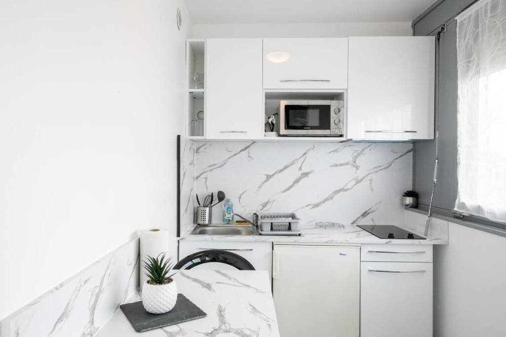 Appartement Le Jasseron - Cosy Avec Garage Quartier Partdieu *